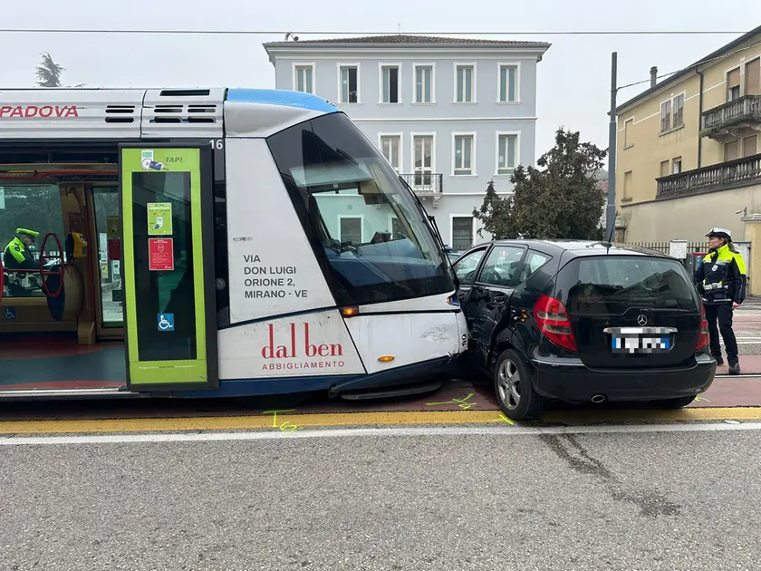 L'impatto con il tram