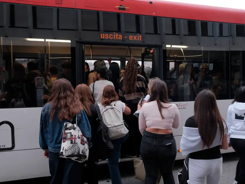 Dopo i casi di Belluno e Bassano, ad Abano un altro ragazzino lasciato giù dal bus