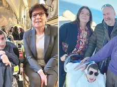 A sinistra Alessandro Sacchetto con la direttrice dell’hospice Franca Benini, a destra con la famiglia