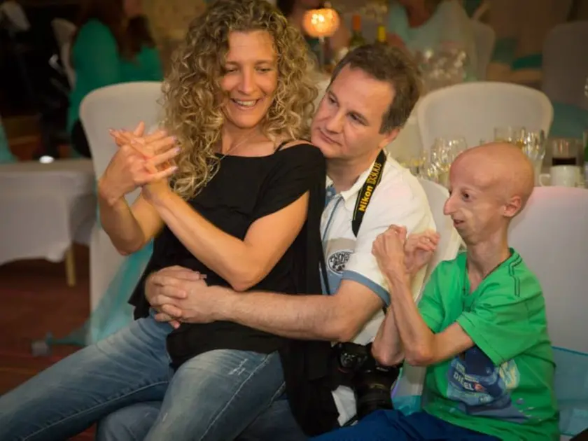 Laura Lucchin con il marito Amerigo e il loro figlio Sammy Basso