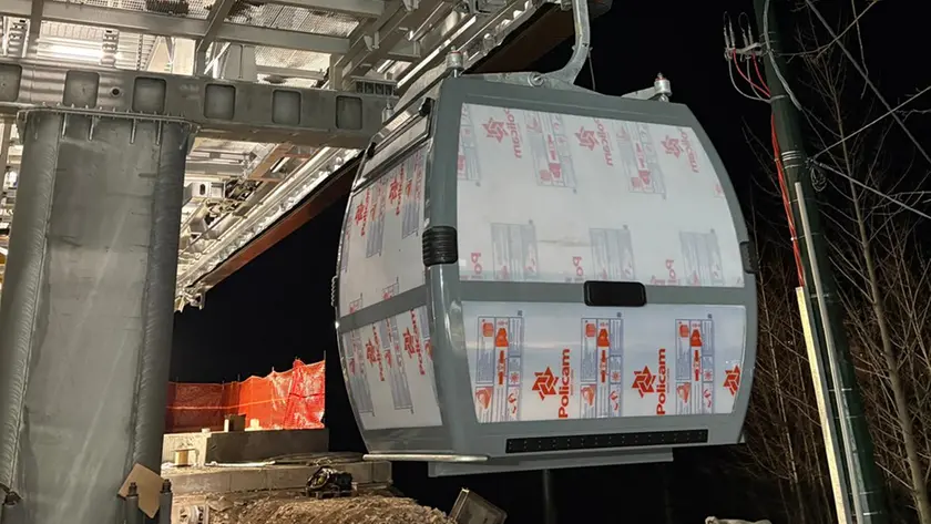 La cabinovia in movimento