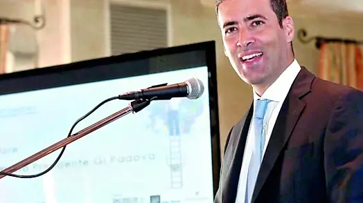 Rodolfo Cetera durante un convegno dei giovani imprenditori