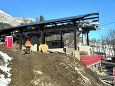 Nelle stazioni di valle, intermedia e monte sono state eseguite numerose operazioni per provare a mitigare il movimento del terreno, ma le strutture sono tutte statiche.