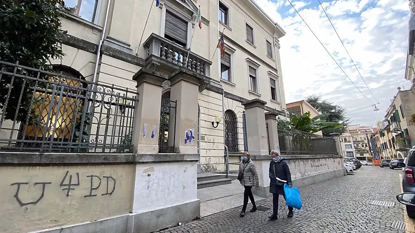 L’esterno dell’istituto Calvi di Padova