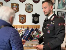 I gioielli rubati dai truffatori sono stati recuperati dai carabinieri e restituiti all'anziana proprietaria