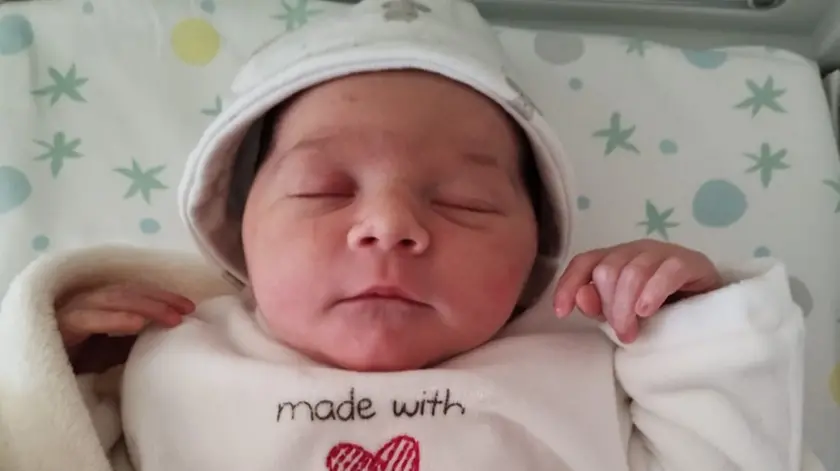 Iris, la prima nata dopo l’alluvione a Versa