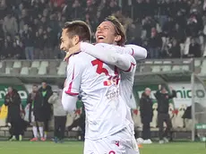 L'esultanza di Sgarbi dopo il gol (ph Piran)