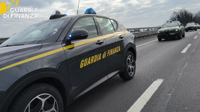 La guardia di finanza ha sequestrato sette immobili a un imprenditore