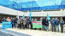 La protesta dei sindacati Snaidero davanti alla Regione a Udine, lo scorso dicembre