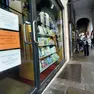 La Libreria dei Ragazzi di via Daniele Manin, strada in cui chiude anche il negozio di calzature Gabbani