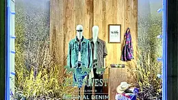 Lo store in corso Vittorio Emanuele a Milano