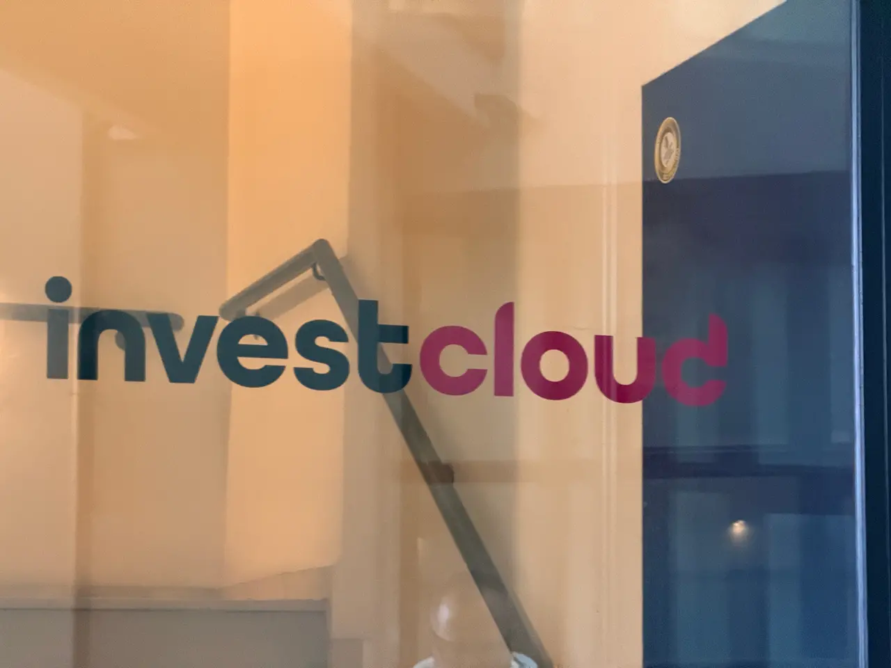 La Invest cloud di Marghera che ha licenziato 37 dipendenti per sostituirli con l'AI