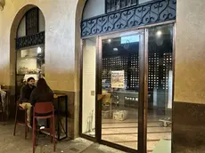 L'ingresso della nuova bottega biologica El Tamiso a Padova