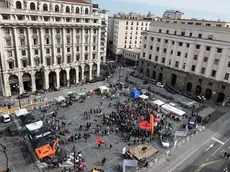 Un’immagine di piazza Insurrezione senza auto