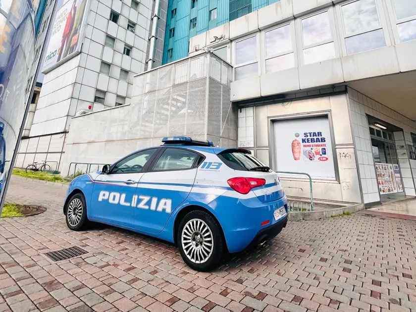 Blitz della polizia alla Torre Belvedere