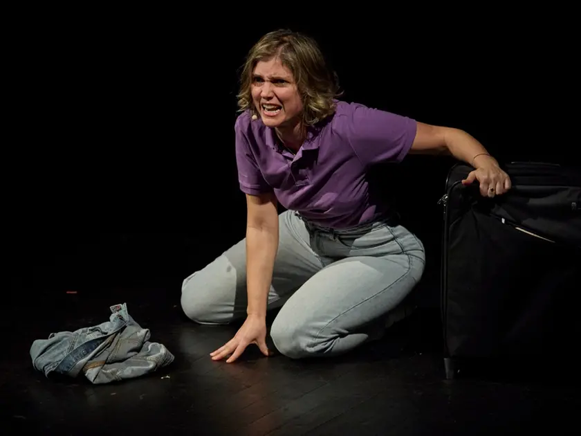 Giulia Briata nello spettacolo “In fondo al buio” che andrà in scena martedì 7 aprile, alle ore 21, nel Piccolo Teatro Don Bosco a Padova