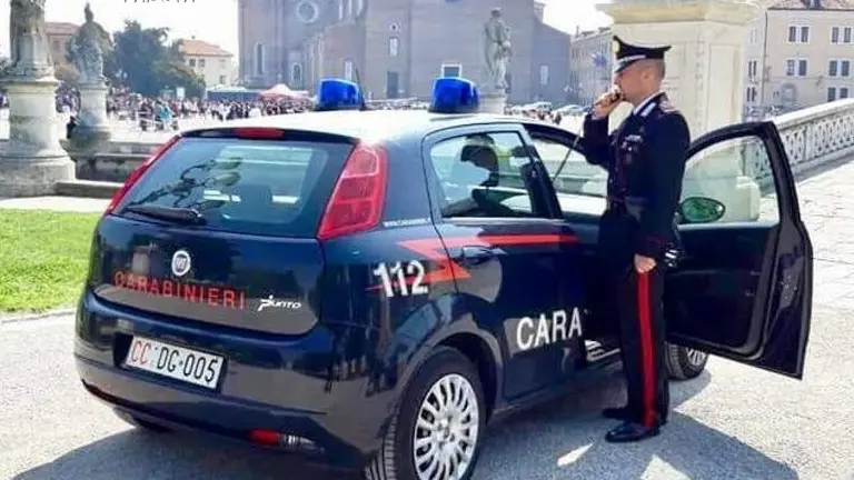 Il carabinieri hanno denunciato il ladro di bici smascherato dal marito della derubata