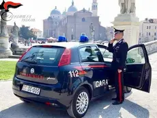 Il carabinieri hanno denunciato il ladro di bici smascherato dal marito della derubata