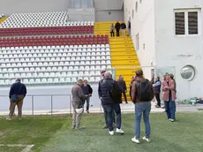 Il sopralluogo della commissione per certificare l’agibilità della curva Sud dello stadio Euganeo a Padova (ph Piran)
