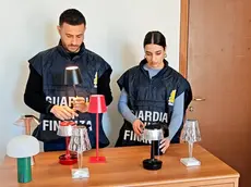 Parte del materiale contraffatto