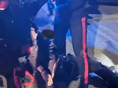 Un momento degli scontri in via Annibale da Bassano