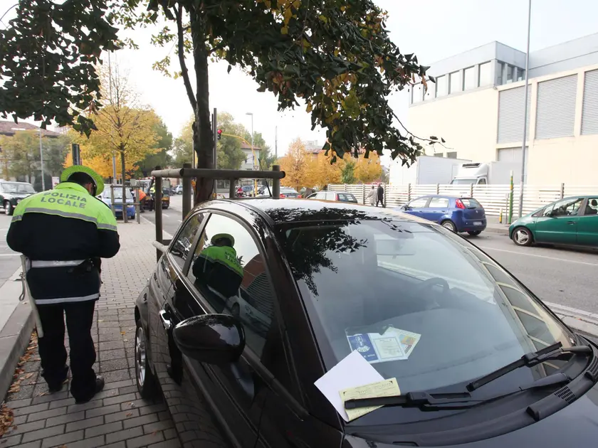 Appalto multe a Padova da 12,8 milioni finisce all'Anac: bando contestato da un'azienda esclusa