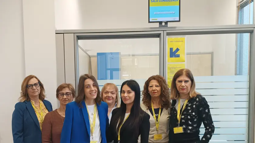 Le impiegate dell'ufficio postale di Solesino