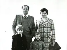 Emanuele Gallo, con la moglie Leonella e i figli, Stefano e Luca