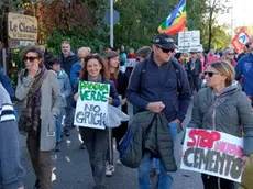 Manifestazione di protesta dei comitati contro l'ampliamento Alì a Camin