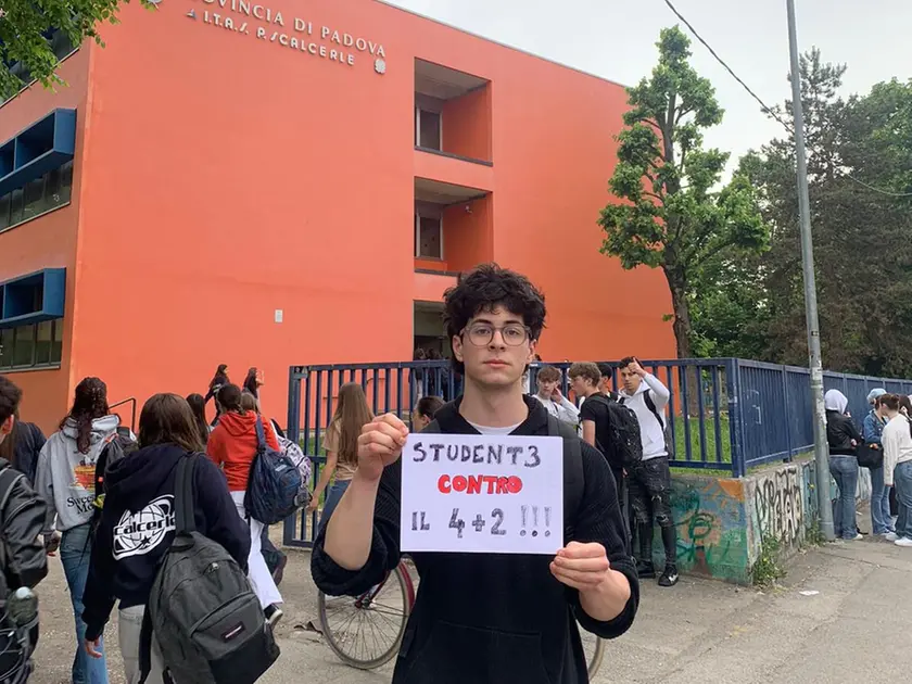 A Padova la protesta degli studenti contro la riforma degli istituti tecnici