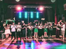 La conclusione della serata di musica dedicata allo swing al centro ricreativo comunale di Abano Terme