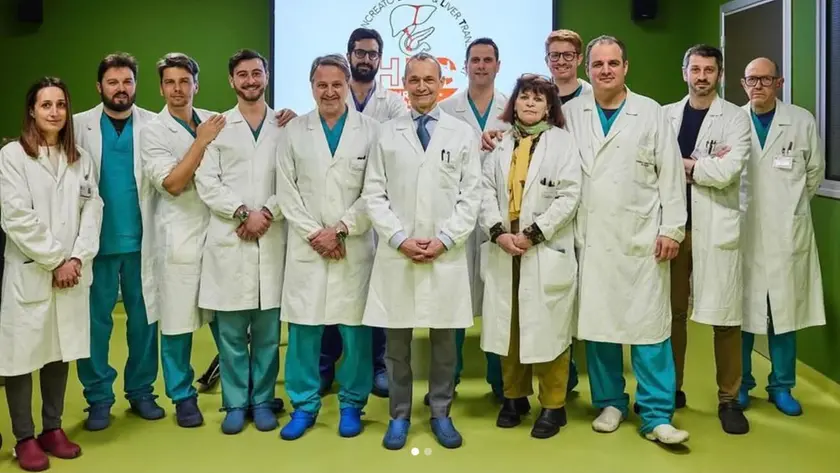 L'équipe del Centro trapianti di Padova diretta da prof Umberto Cillo