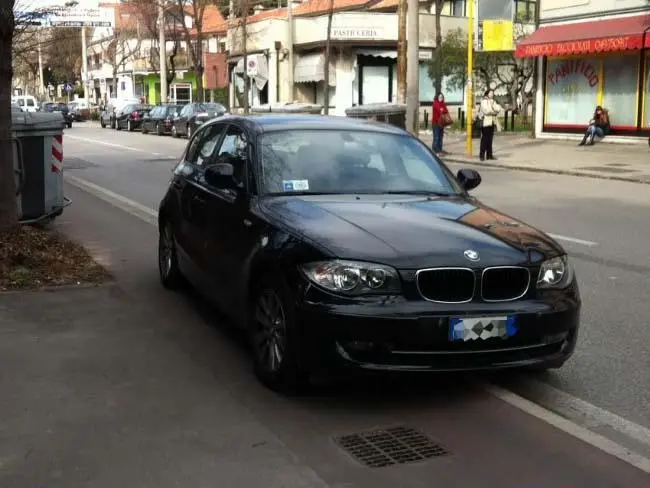 Alcuni stalli in via Facciolati a Padova diventano a pagamento