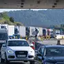 Le code di auto e Tir al valico di Fernetti nel 2025 per la chiusura dell’H4 (foto Silvano)