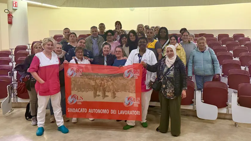 La protesta dei lavoratori delle pulizie negli ospedali di Padova e provincia