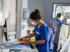 Medici e operatori sanitari in ospedale