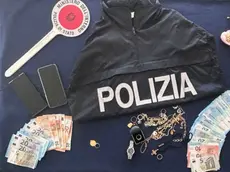 L'uomo si fingeva carabiniere per rubare agli anziani