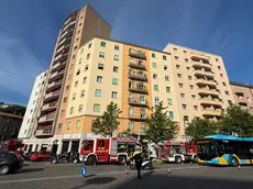 Lo stabile dove è scoppiato l’incendio in viale D’Annunzio (fotoservizio Massimo Silvano)