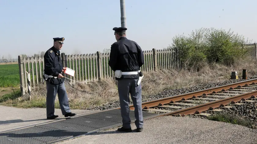 Rilievi della Polfer dopo una tragedia sui binari