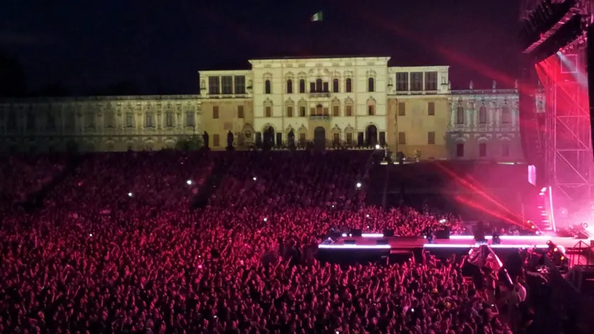 Un concerto in piazza Camerini a Piazzola sul Brenta