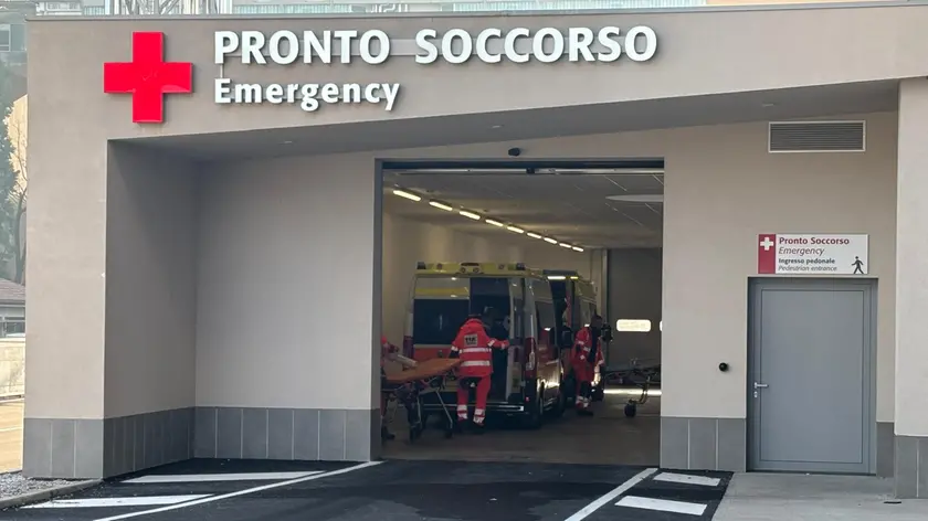 Il pronto soccorso dell’ospedale di Pordenone dove l’insegnante è stato medicato