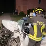 L'auto coinvolta nell'incidente a Resana (foto vigili del fuoco)
