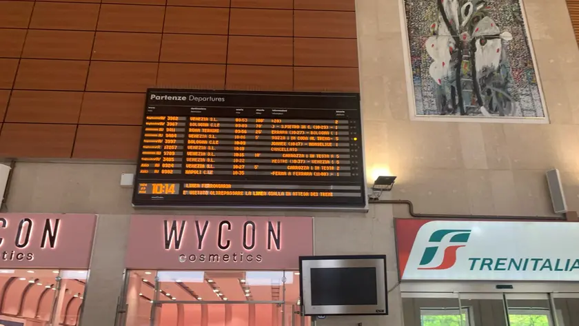 Sono pesanti i ritardi accumulati dai treni in Regione a causa dello sciopero