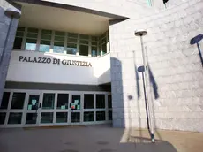 L'ingresso del tribunale di Padova