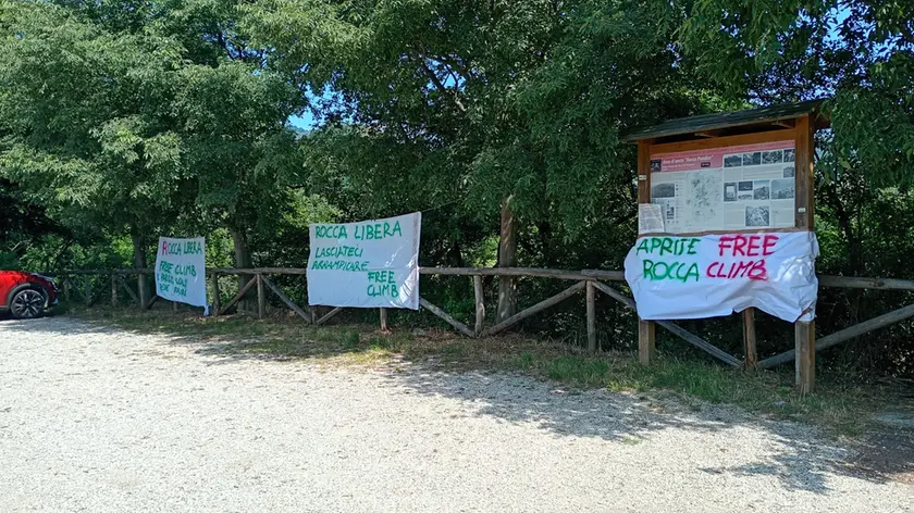 Vietate le scalate a Rocca Pendice: scatta la protesta