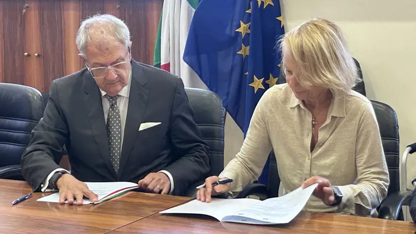 La firma dell'accordo tra Procura e Prefettura di Venezia