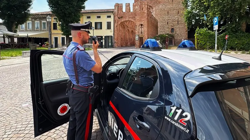 Solesino, anziana derubata nel parcheggio del supermercato: 