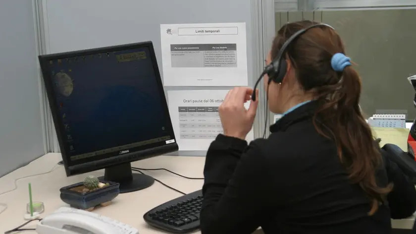 Un’operatrice di un call center di un Cup (foto d’archivio)