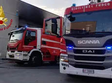 Sul posto sono intervenuti i vigili del fuoco