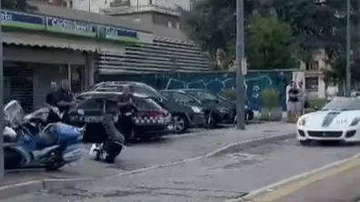 Un fotogtamma del video che ha immortalato l'incidente durante la 1000 Miglia a Padova